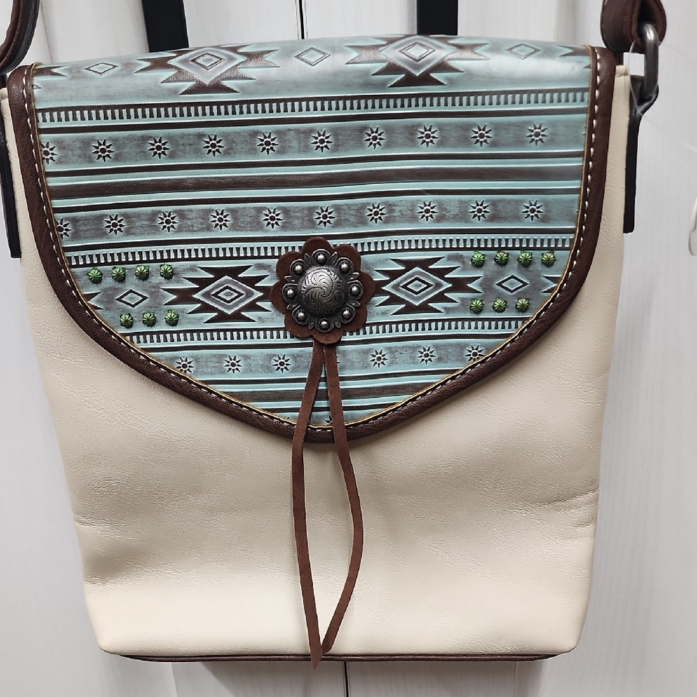 Nocona Cream and Blue Conceal Handbag Crossbody Bag Western Purse